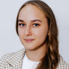 Колесникова Арина